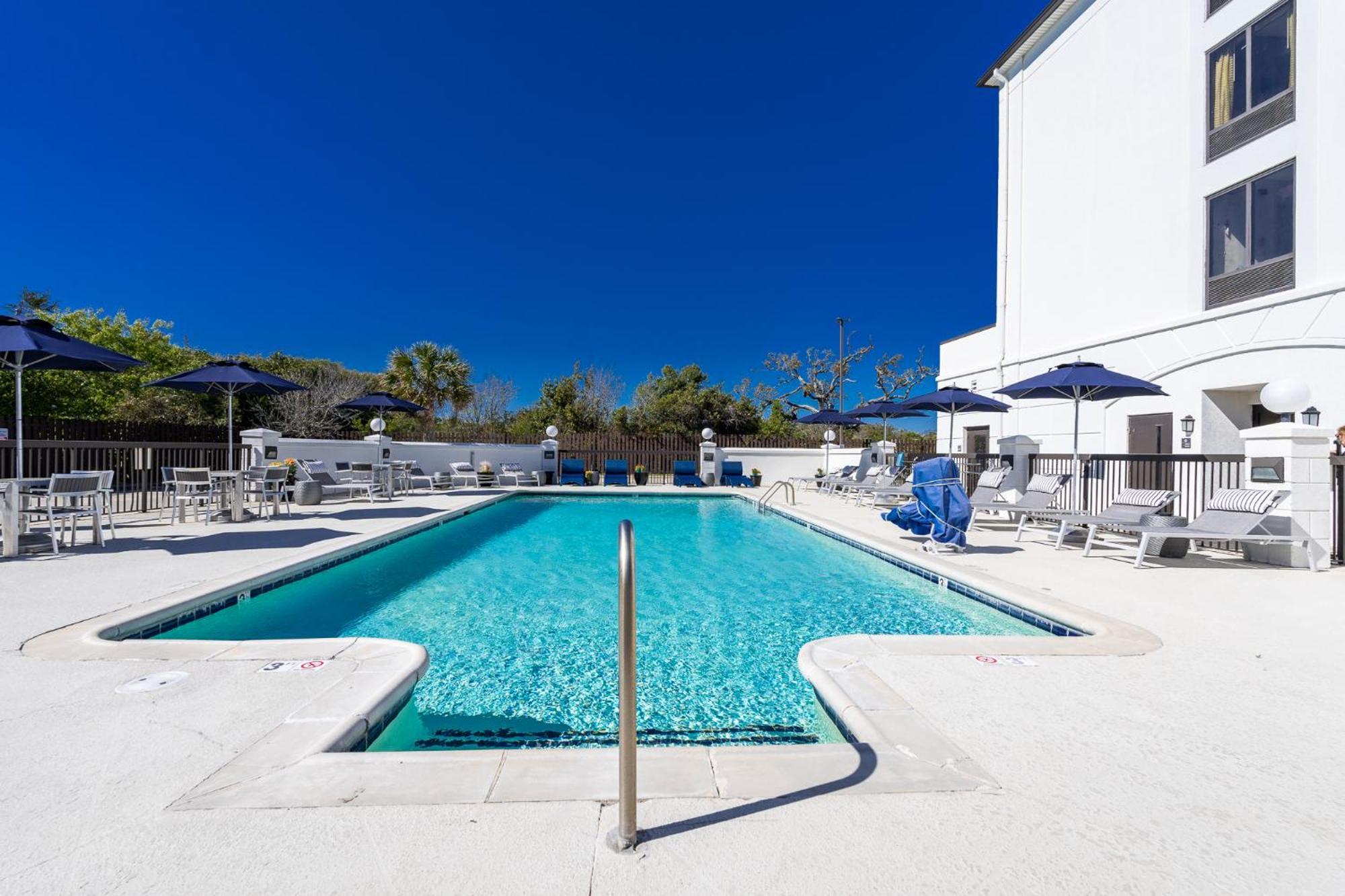 Hotel Alice Pine Knoll Shores Exterior foto