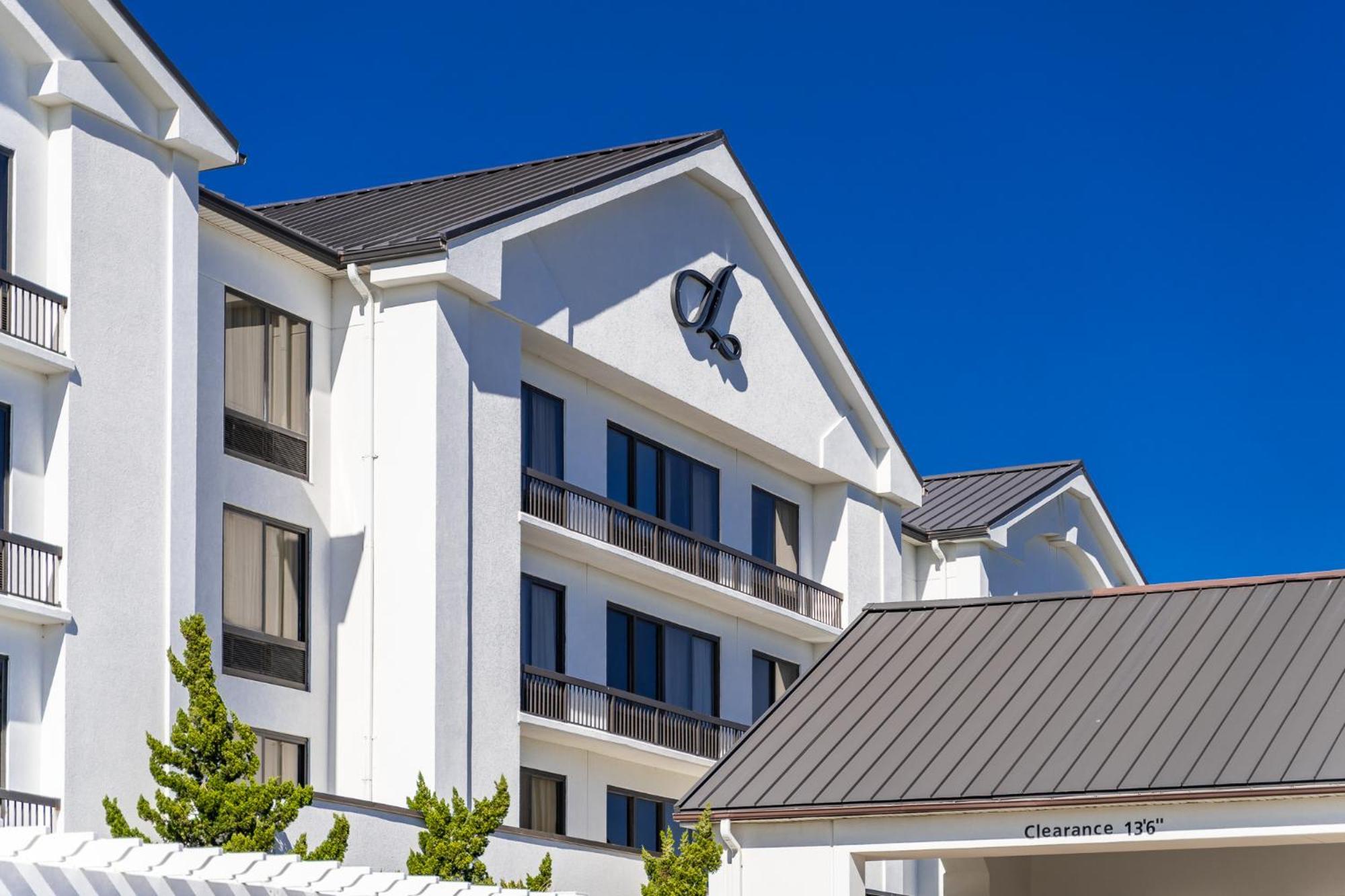 Hotel Alice Pine Knoll Shores Exterior foto