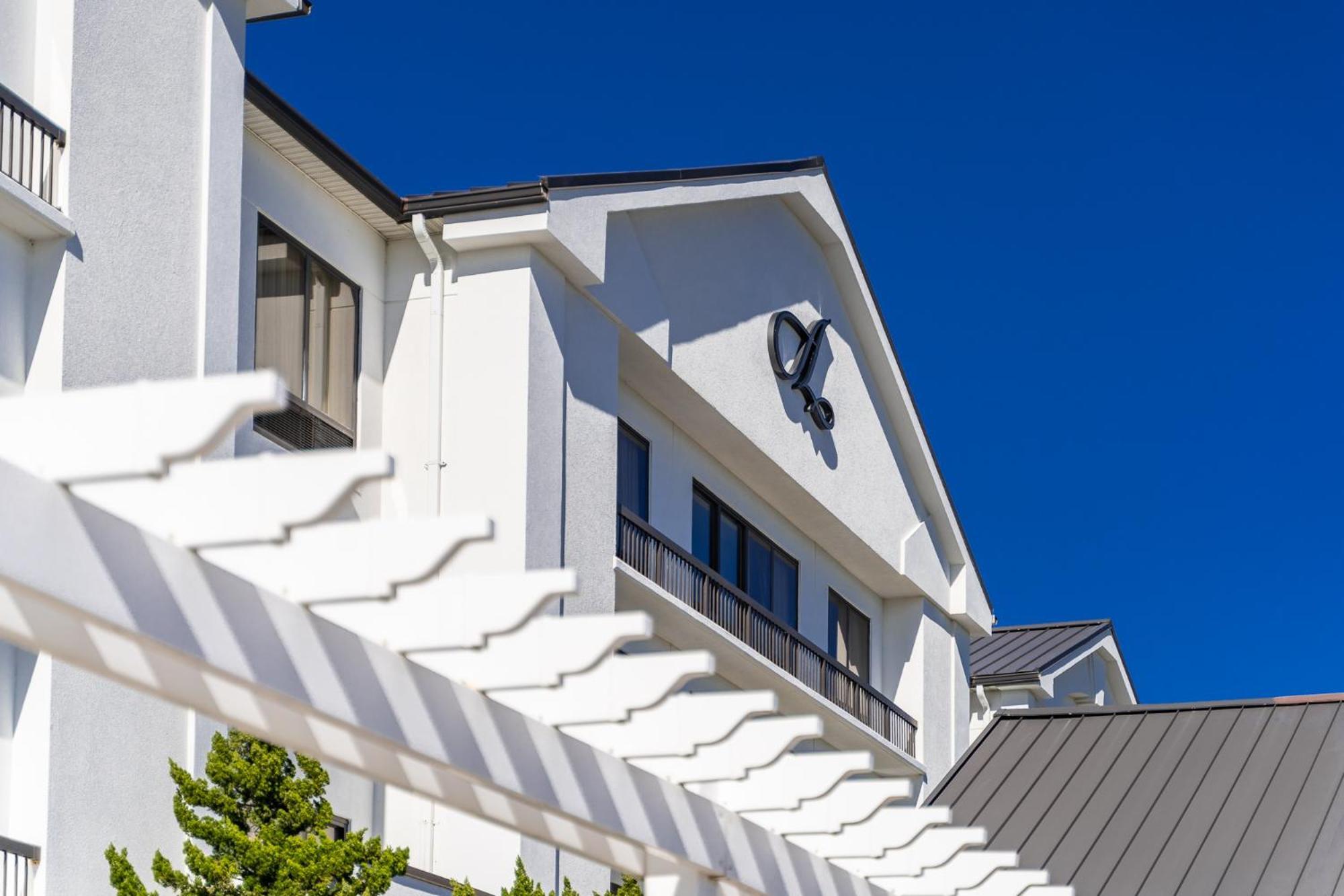 Hotel Alice Pine Knoll Shores Exterior foto